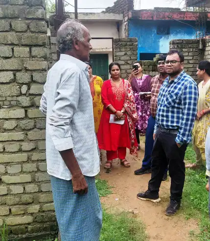 प्रधानमंत्री आवास योजना के निर्माण कार्यों में तेजी लाने के निर्देश, जिला पंचायत सीईओ ने किया निरीक्षण 1 1002638982