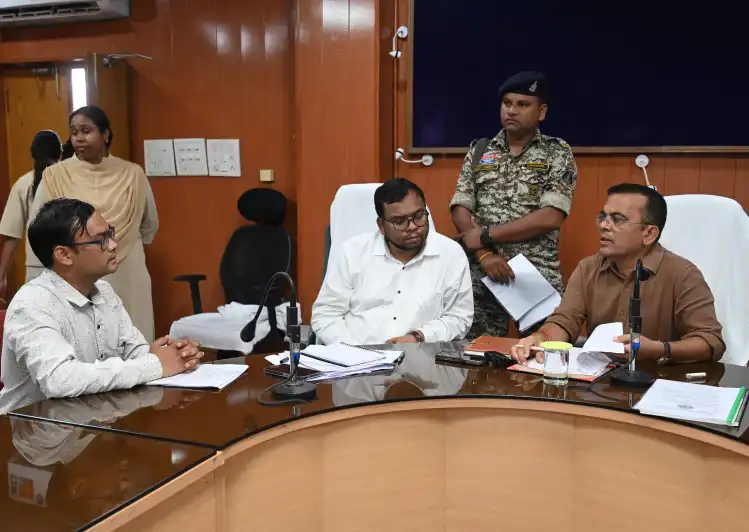 जनदर्शन में पहुंचे 83 आवेदक, कलेक्टर ने त्वरित निराकरण के दिए निर्देश 1 IMG 202608041929558282